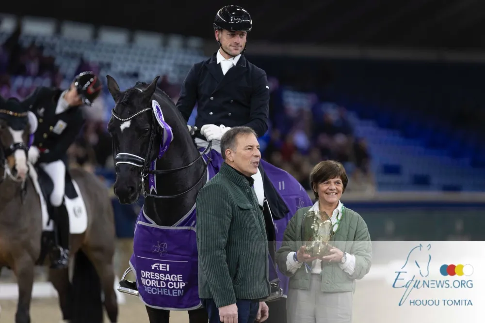 Justin Verboomen & Zonik Plus Grote Prijs Jumping Mechelen gepresenteerd door De Baian Justin Verboomen & Zonik Plus Grote Prijs Jumping Mechelen gepresenteerd door De Baian
